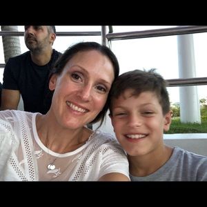 Meet your Posher, Hillary